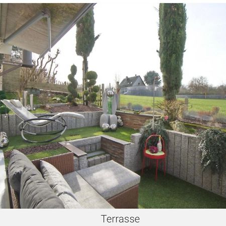 Beste Lage In Bochum Sehr Hochwertige, Individuelle Wohnung Als Hotelalternative Mit Suedterrasse, Pkw-Stellplatz, Wallbox U.V.M. Eksteriør billede